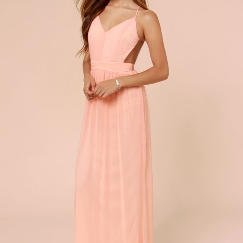 Backless Maxi Dress - Picture 3 of 3